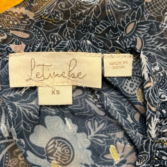 Anthropologie Let Me Be Puff-Sleeved Blouse - Picture 11 of 11
